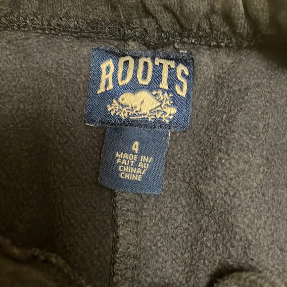 2 pairs of Boys pants size 4 - Picture 5 of 8